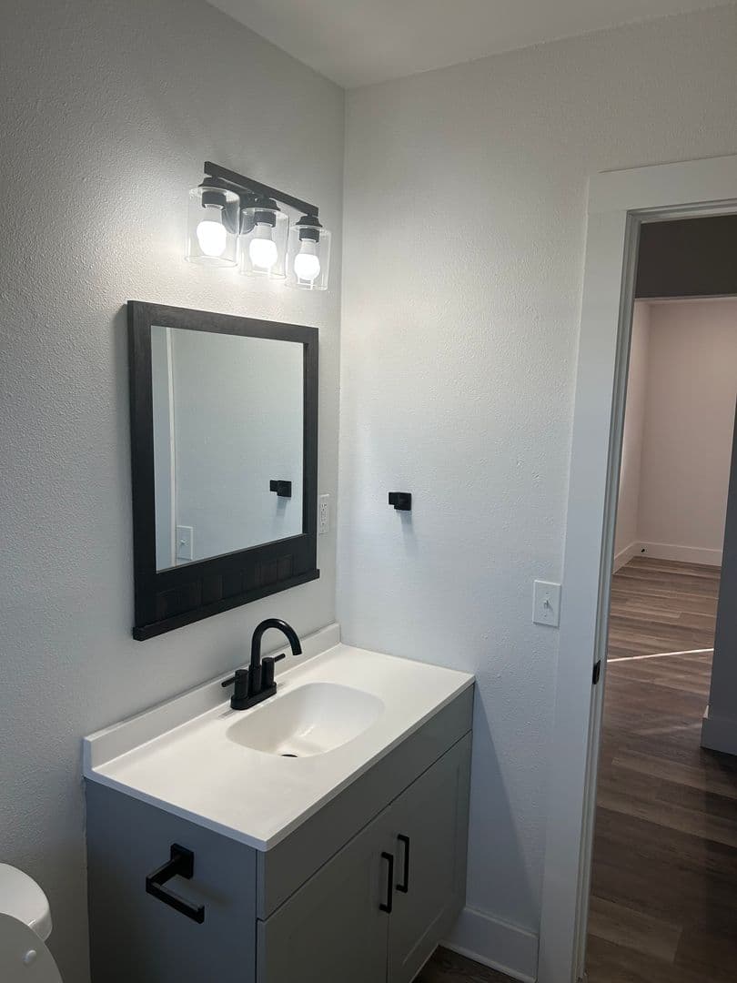 Springdale Apartment: 4024 Wagon Wheel Road