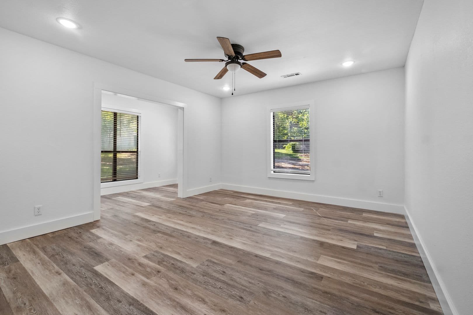 Springdale Apartment: 4024 Wagon Wheel Road