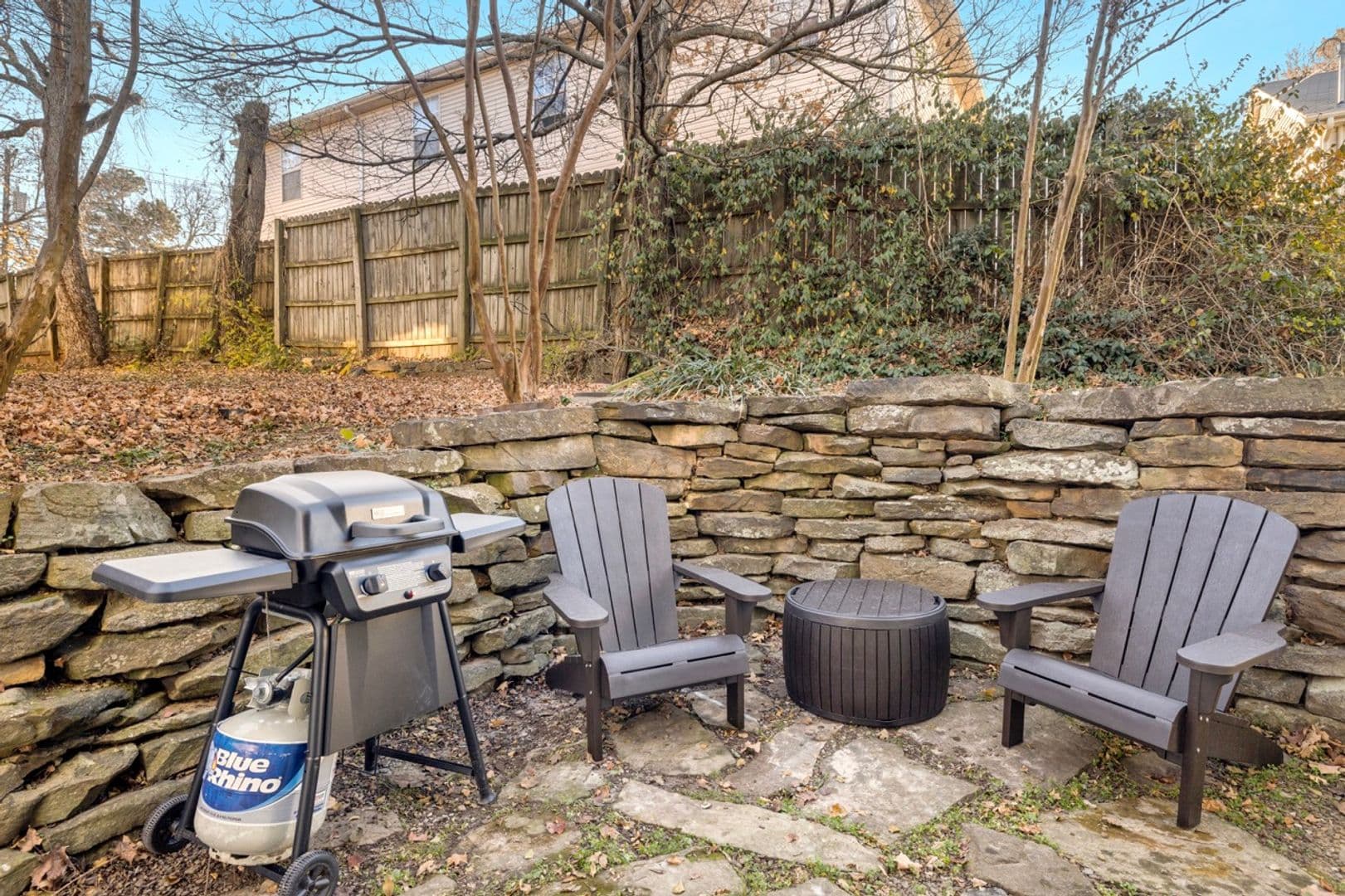 Fayetteville House: 40 E. Maple Street #1