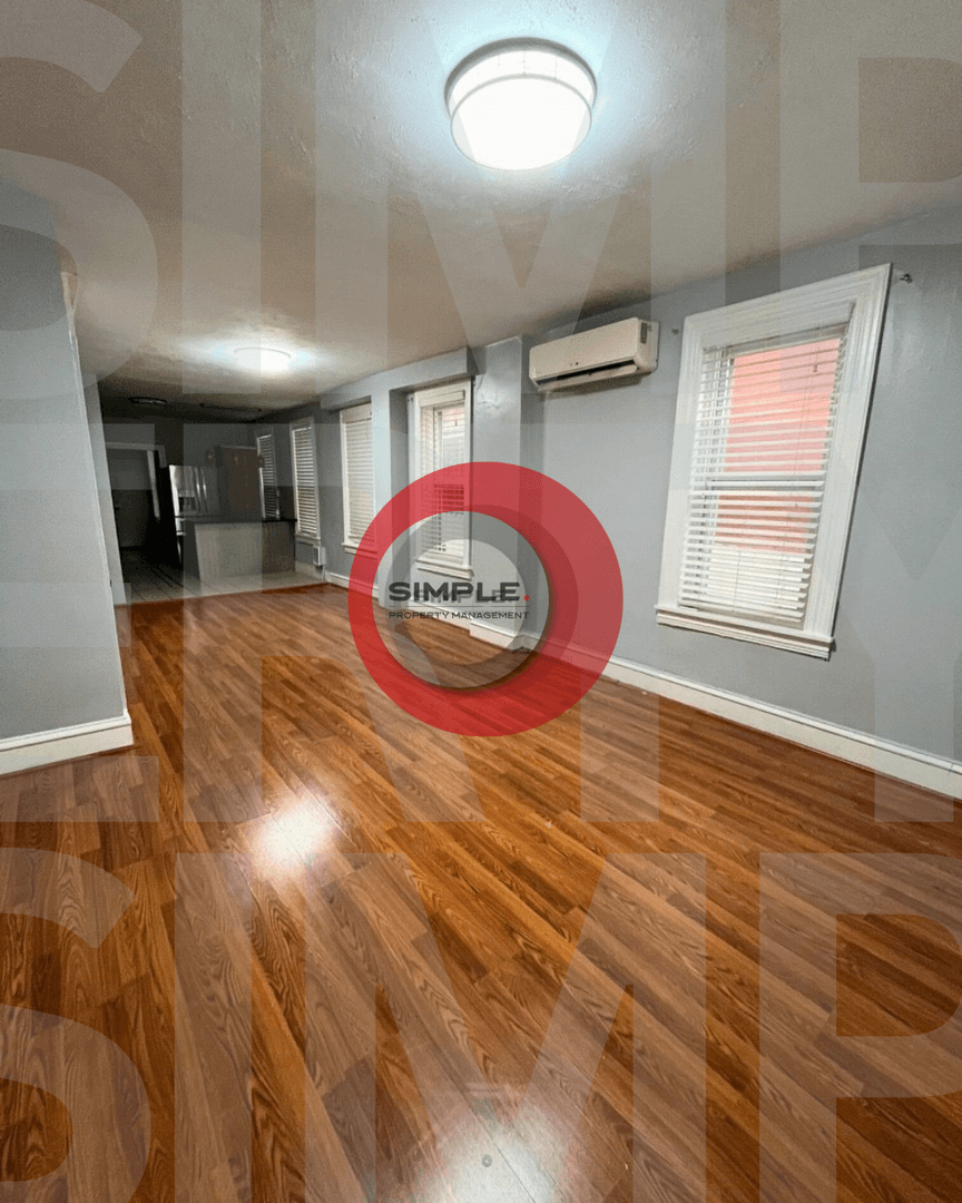 Reading House: 1025 North Front Street