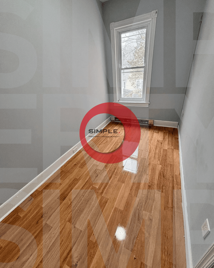 Reading House: 113 West Elm Street