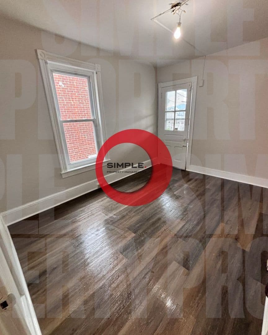 Reading House: 1041 North 4th Street