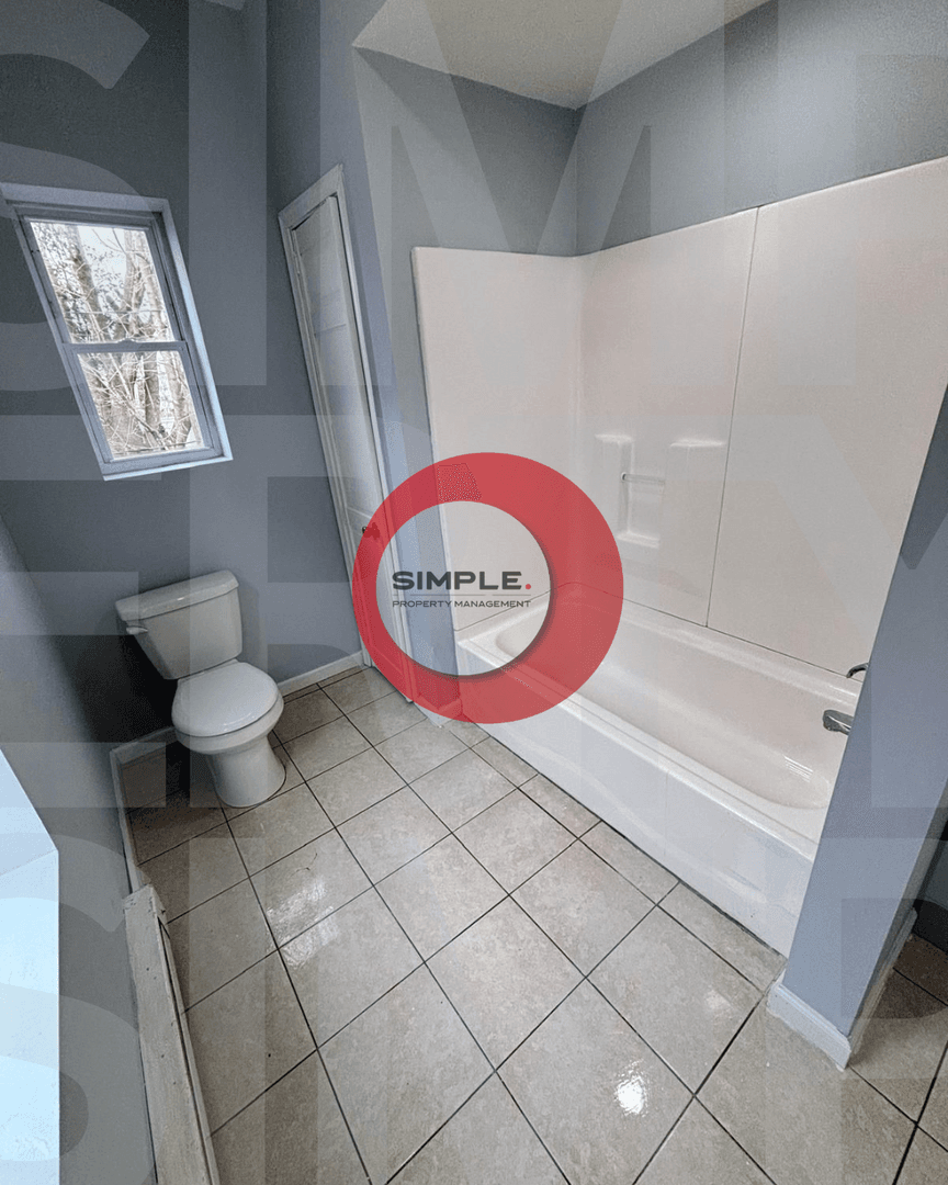 Reading House: 113 West Elm Street