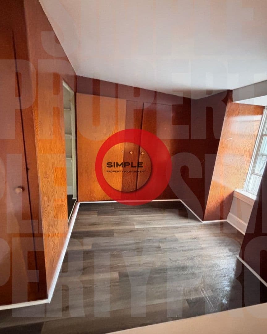 Reading House: 1041 North 4th Street