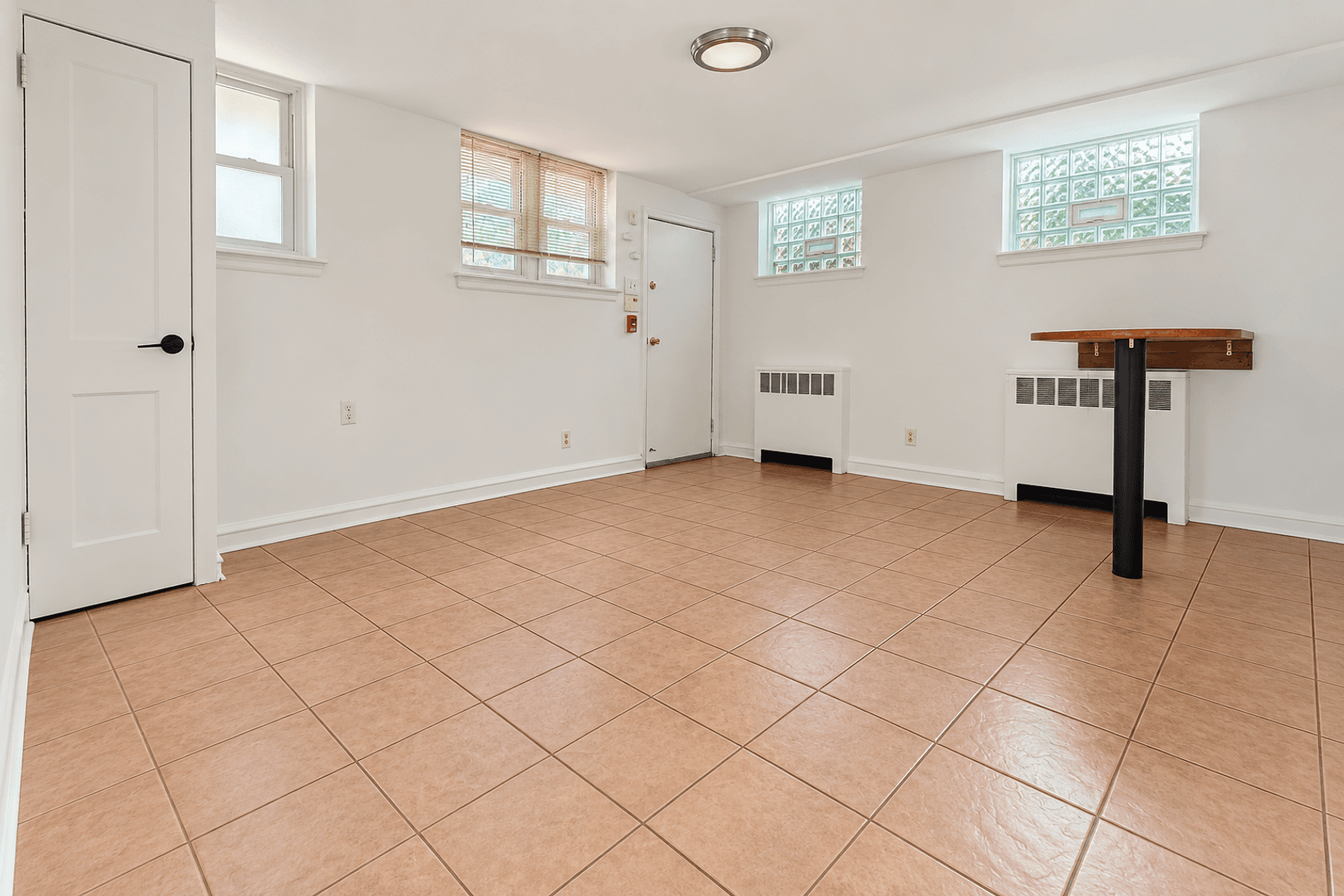Philadelphia Apartment: 139 West Tulpehocken Street