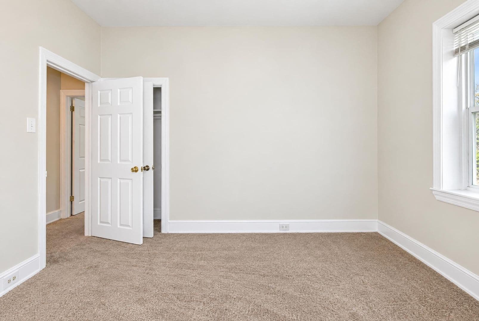 Philadelphia Apartment: 13-15 East Upsal Street