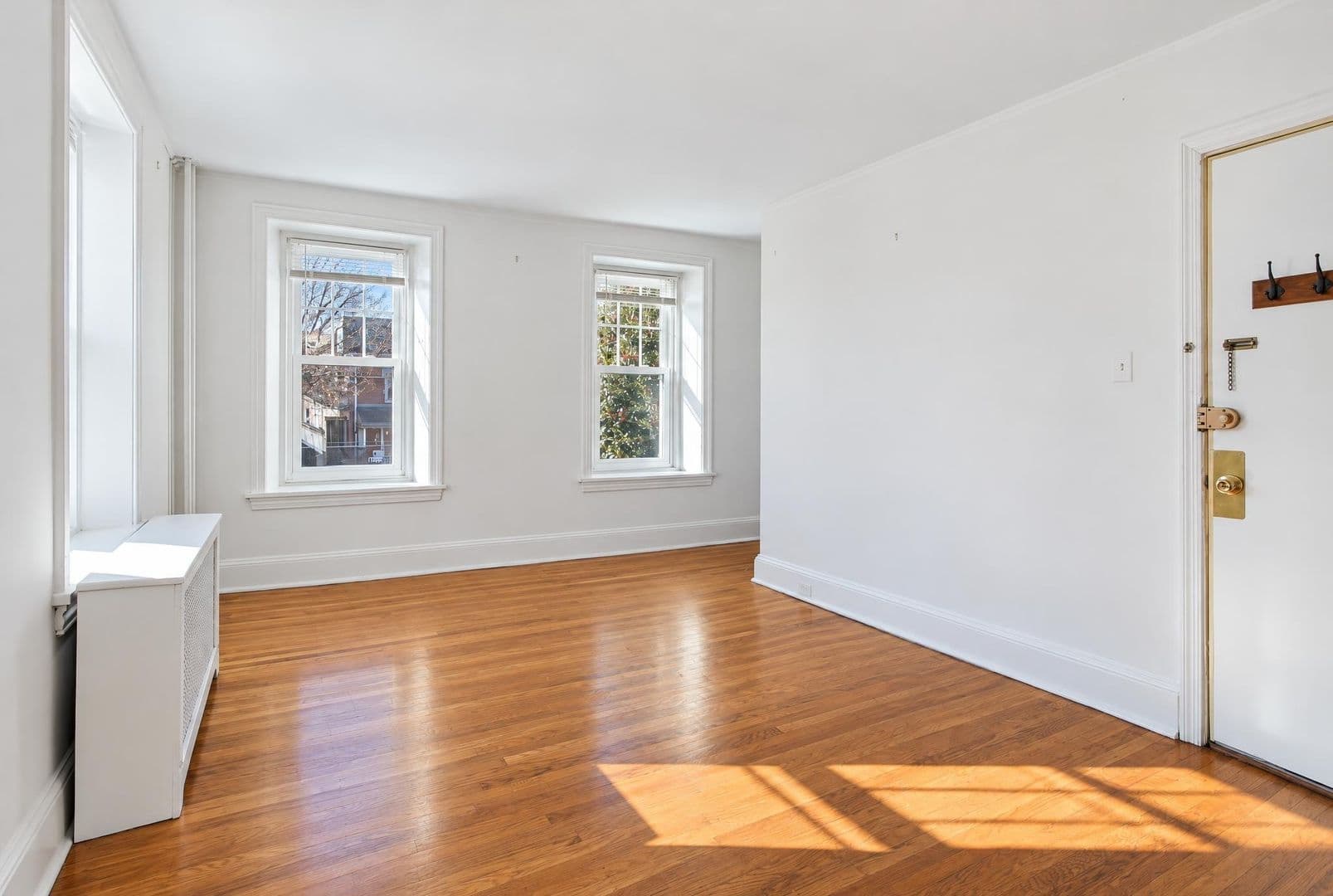 Philadelphia Apartment: 8107 Germantown Avenue