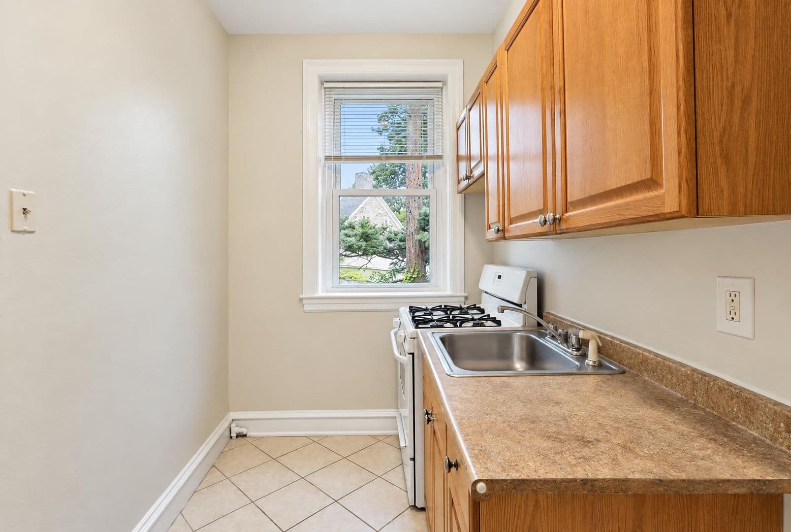 Philadelphia Apartment: 13-15 East Upsal Street