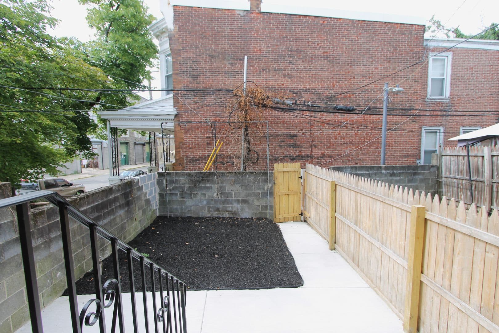 Philadelphia Apartment: 103 East Coulter Street