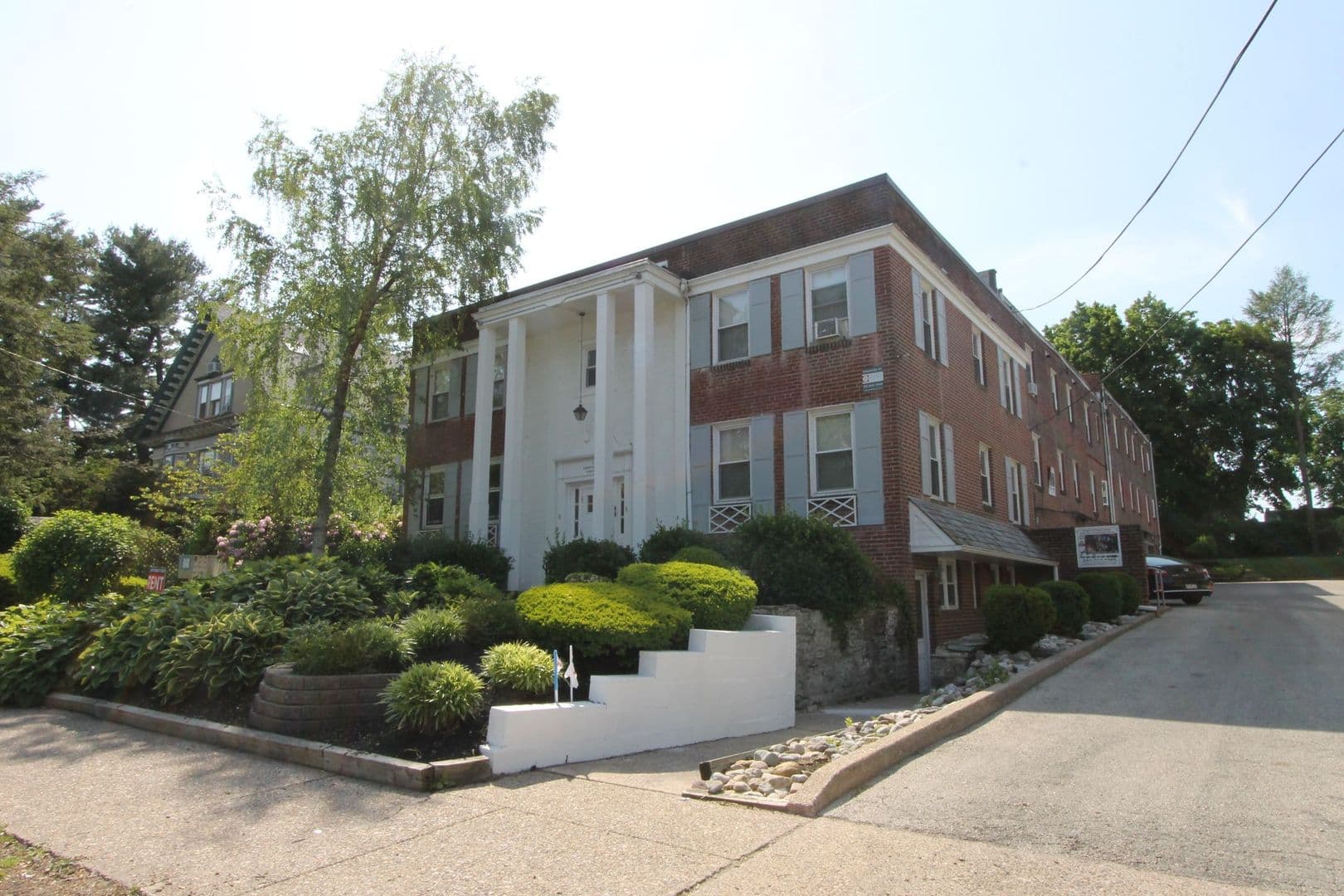 Philadelphia Apartment: 139 West Tulpehocken Street