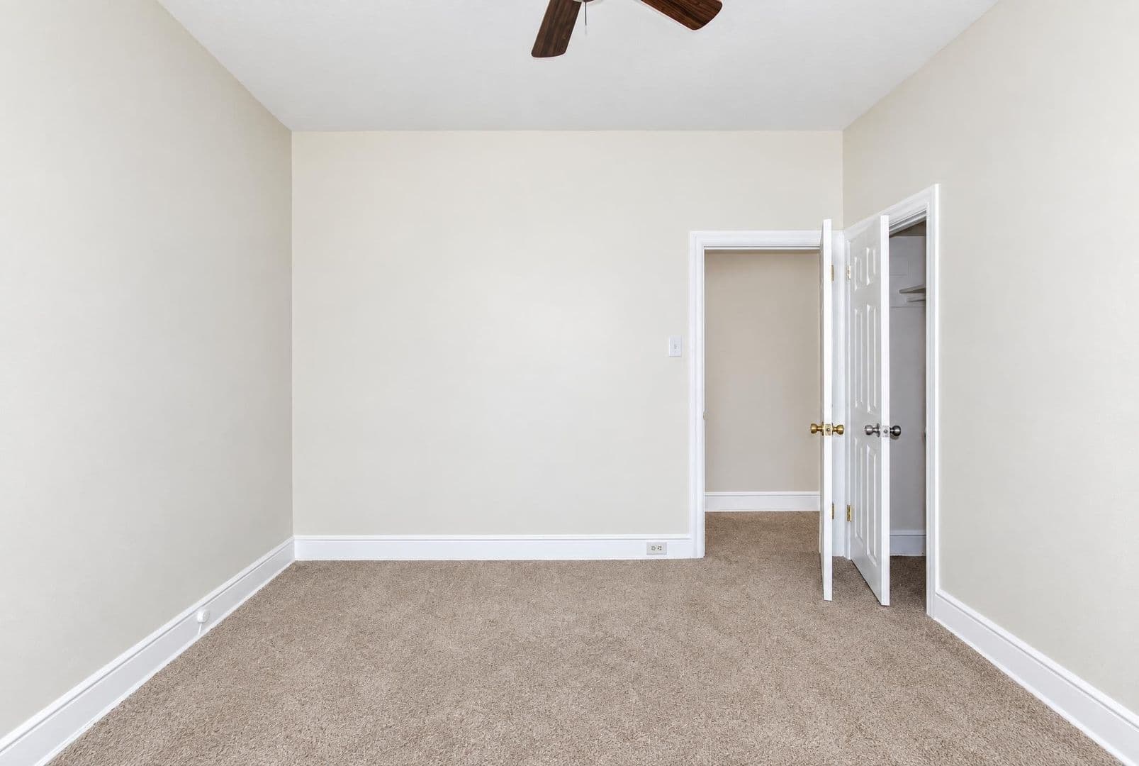 Philadelphia Apartment: 13-15 East Upsal Street