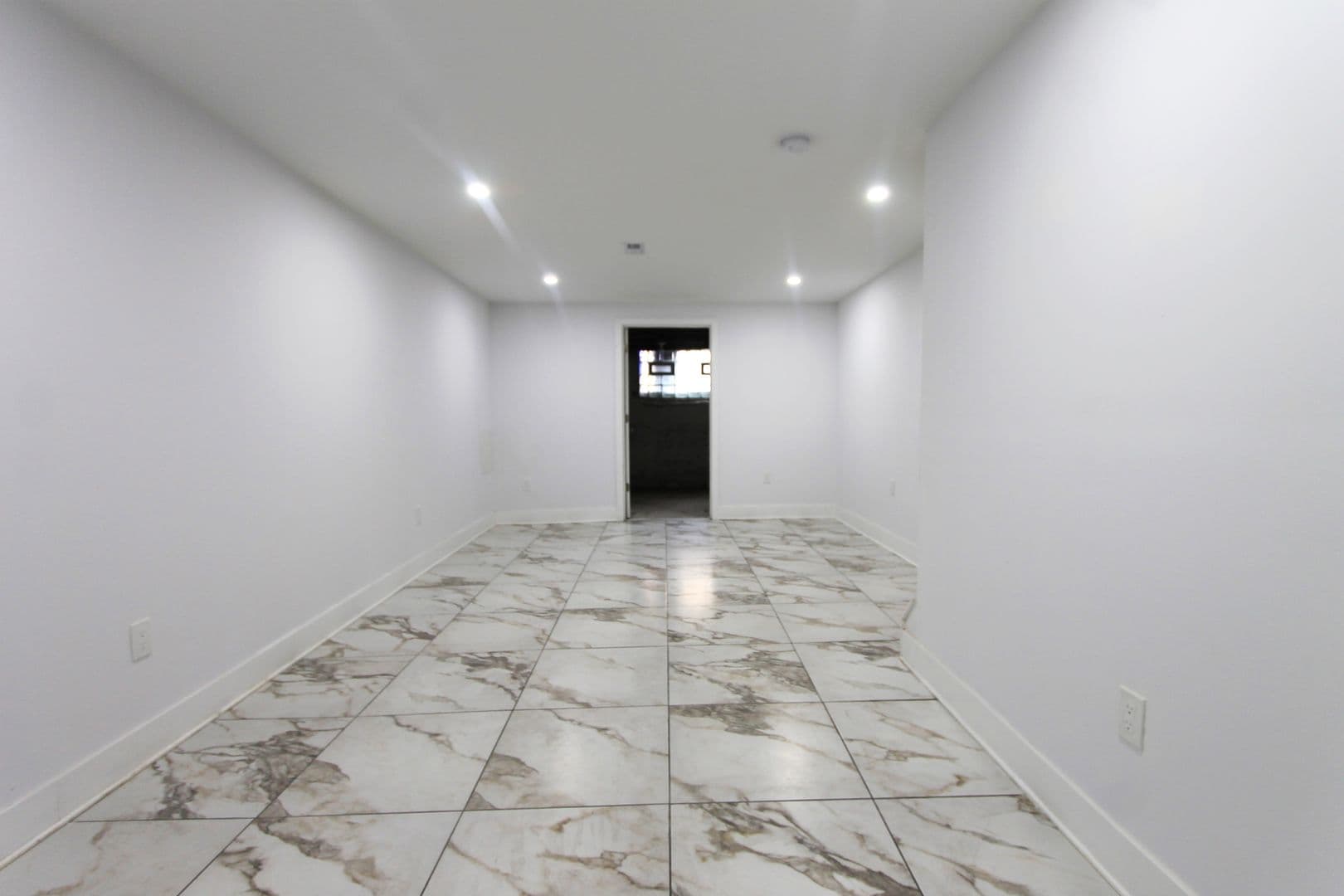 Philadelphia Apartment: 103 East Coulter Street