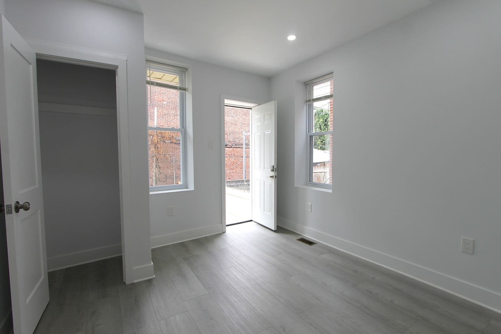 Philadelphia Apartment: 103 East Coulter Street