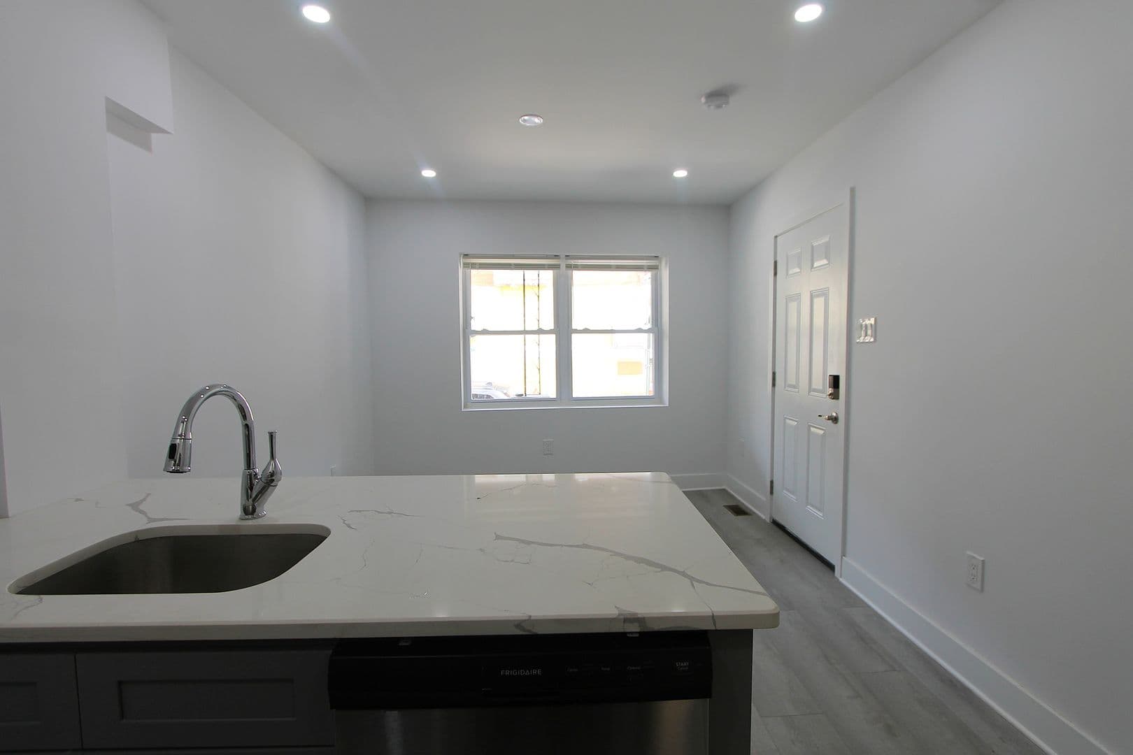 Philadelphia Apartment: 103 East Coulter Street