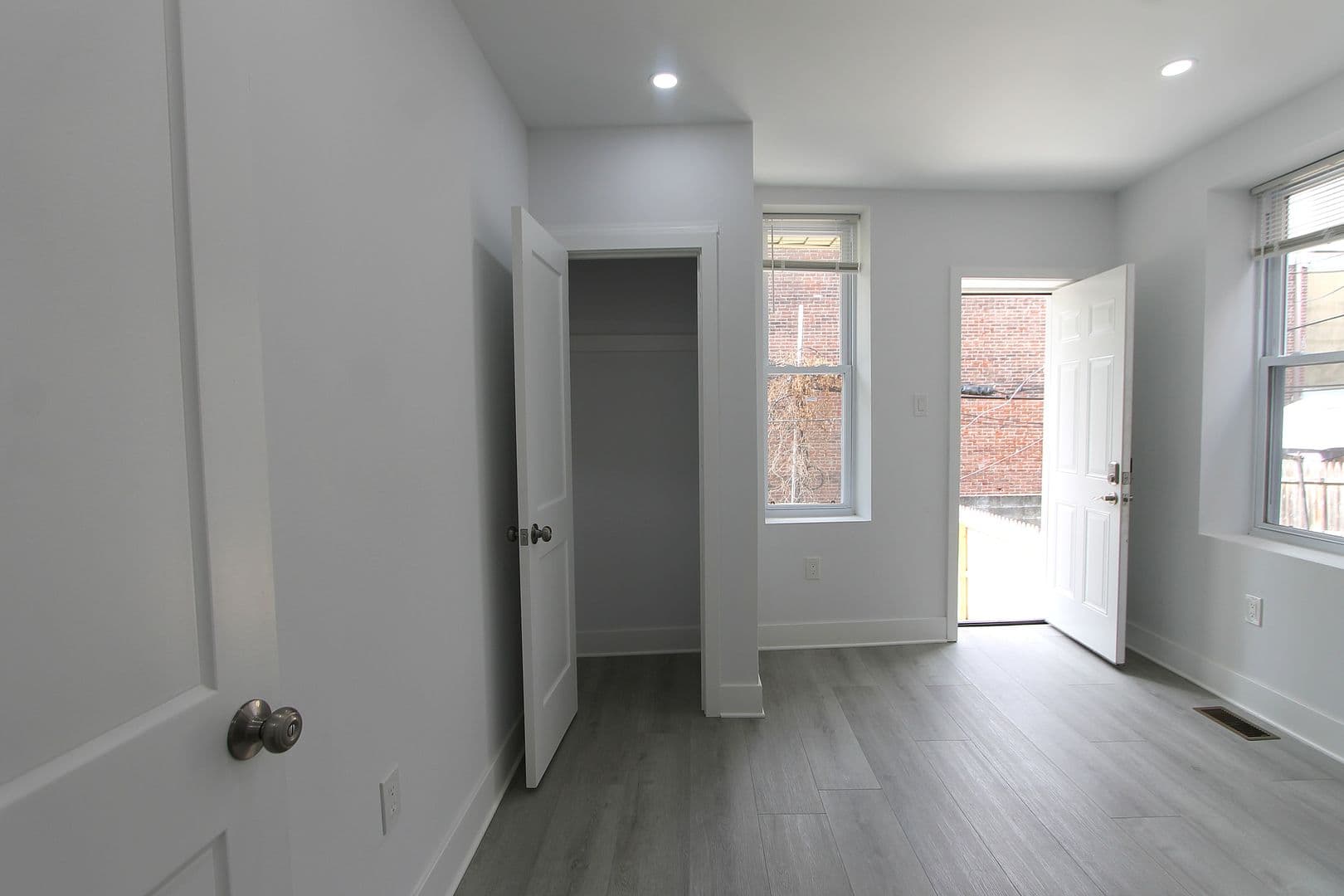 Philadelphia Apartment: 103 East Coulter Street