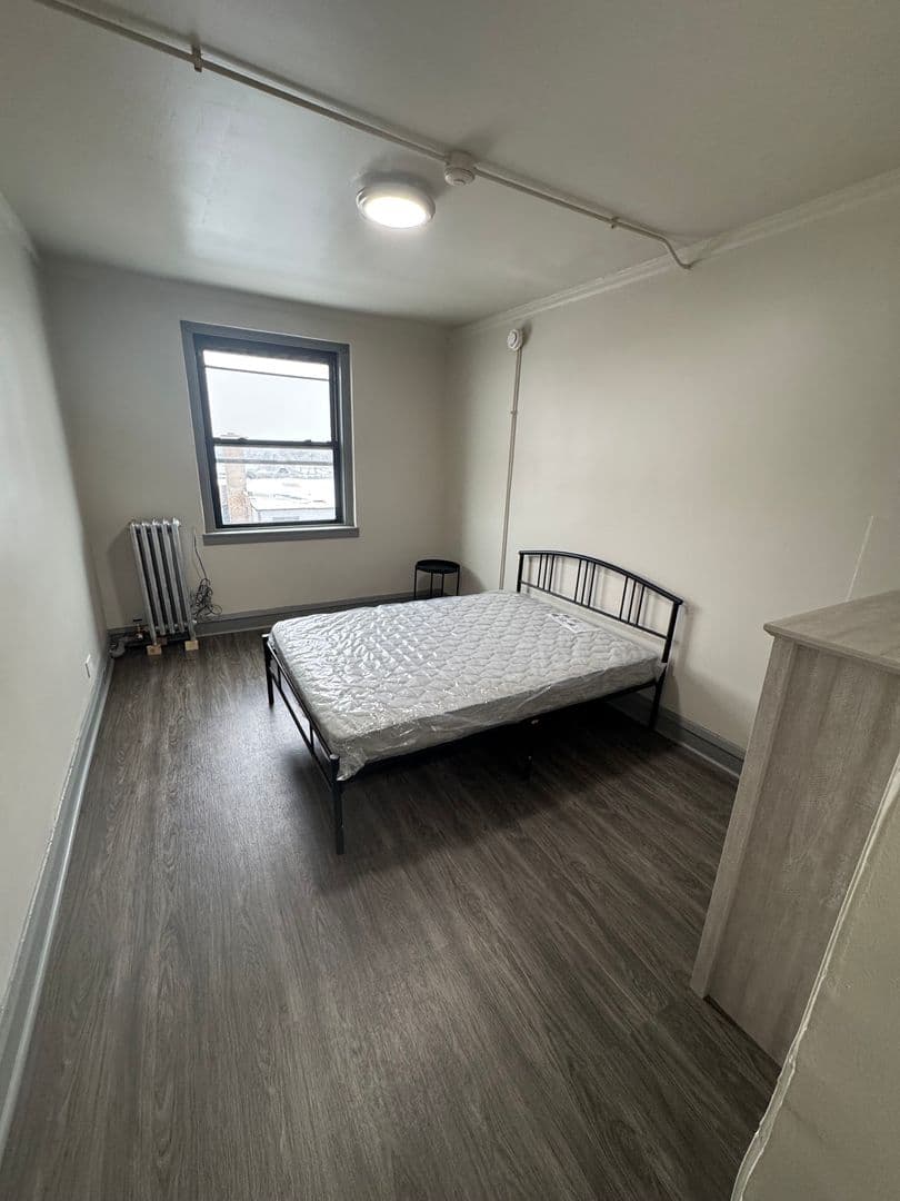 Chicago Apartment: 3216-18 N Cicero Ave