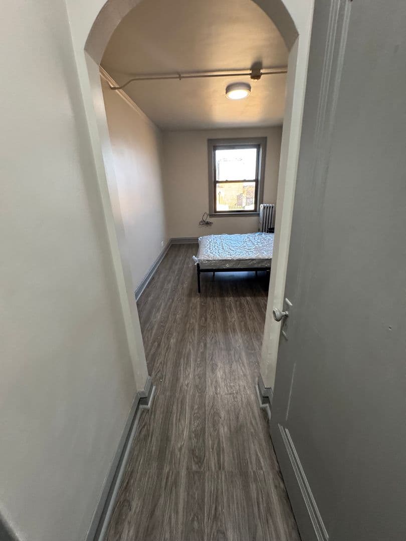 Chicago Apartment: 3216-18 N Cicero Ave