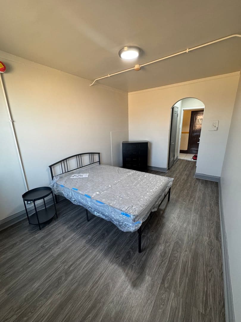 Chicago Apartment: 3216-18 N Cicero Ave