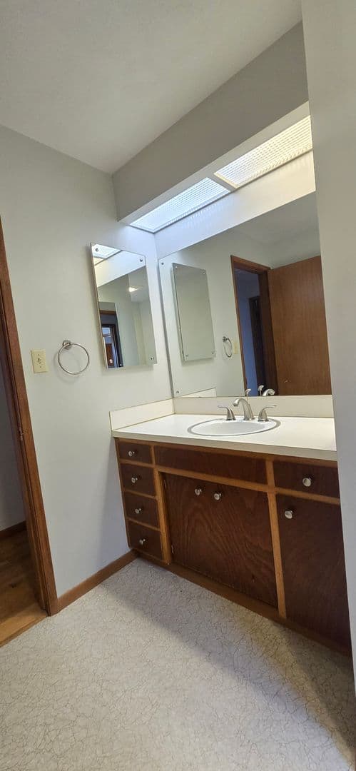 Seattle Apartment: 4427 51st Ave. S.