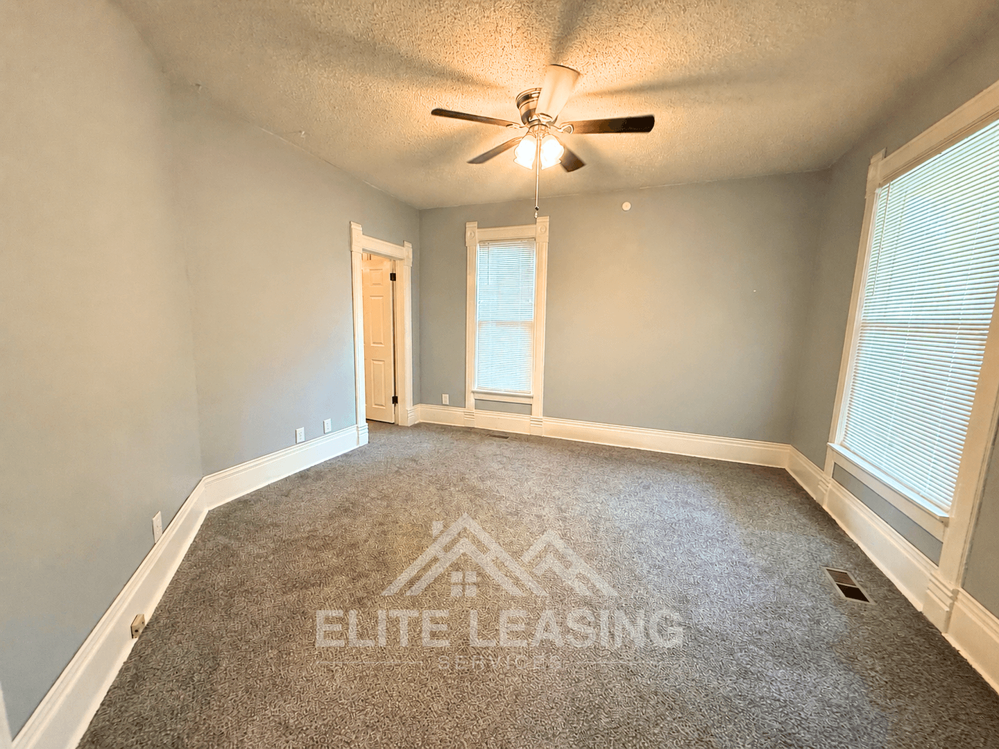 Topeka House: 1223 NE Seward Ave