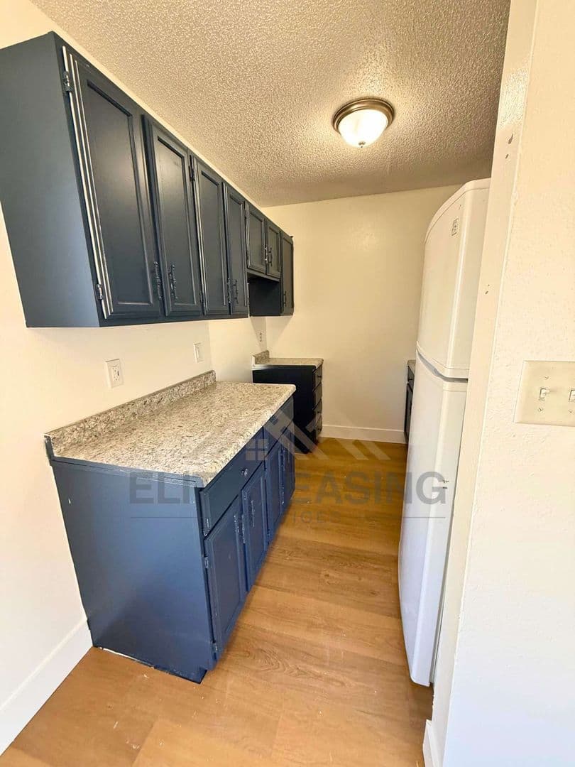 Topeka Apartment: 3024 SE Swygart St