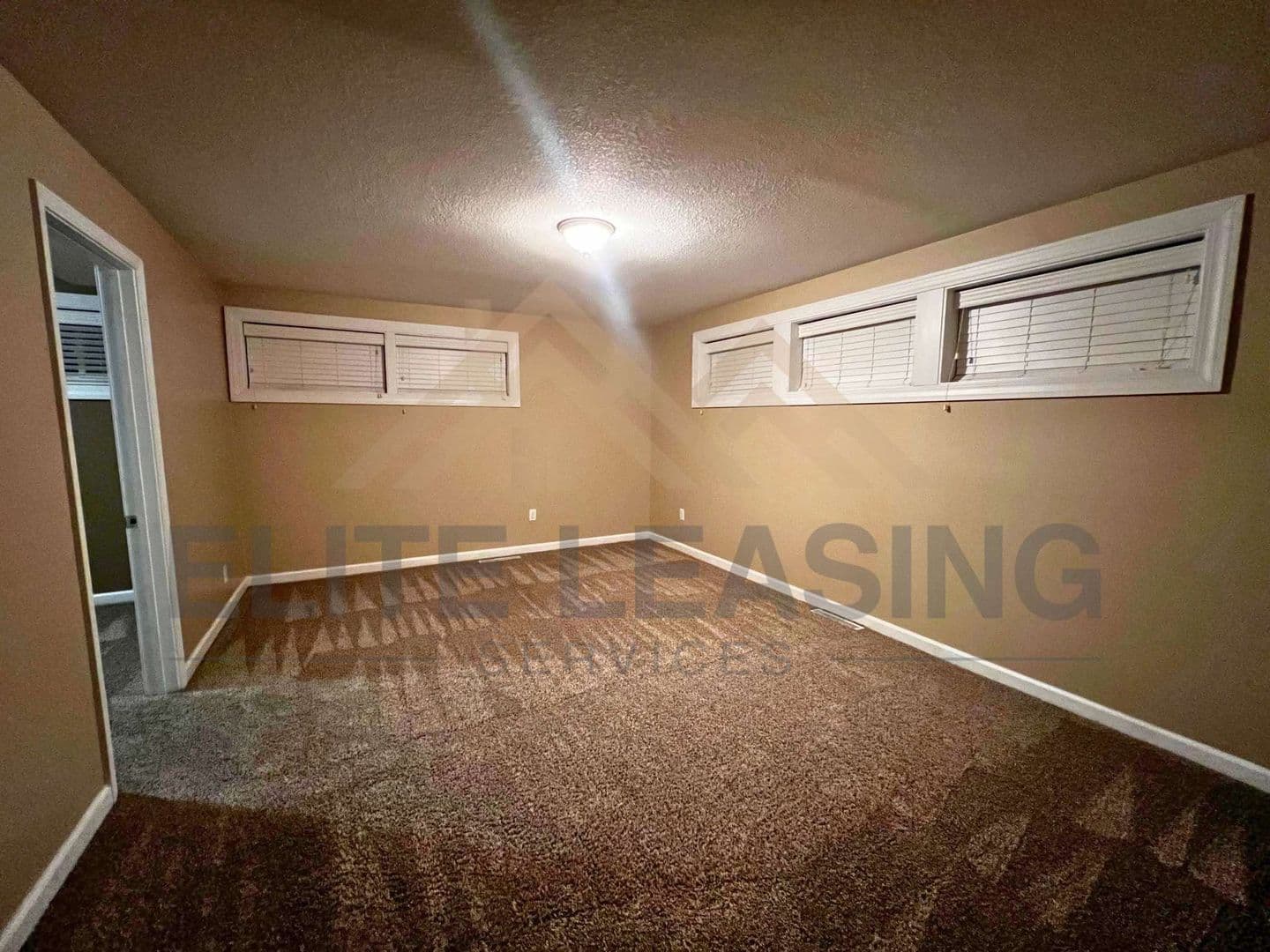 Topeka House: 4425 SW 27th Terr