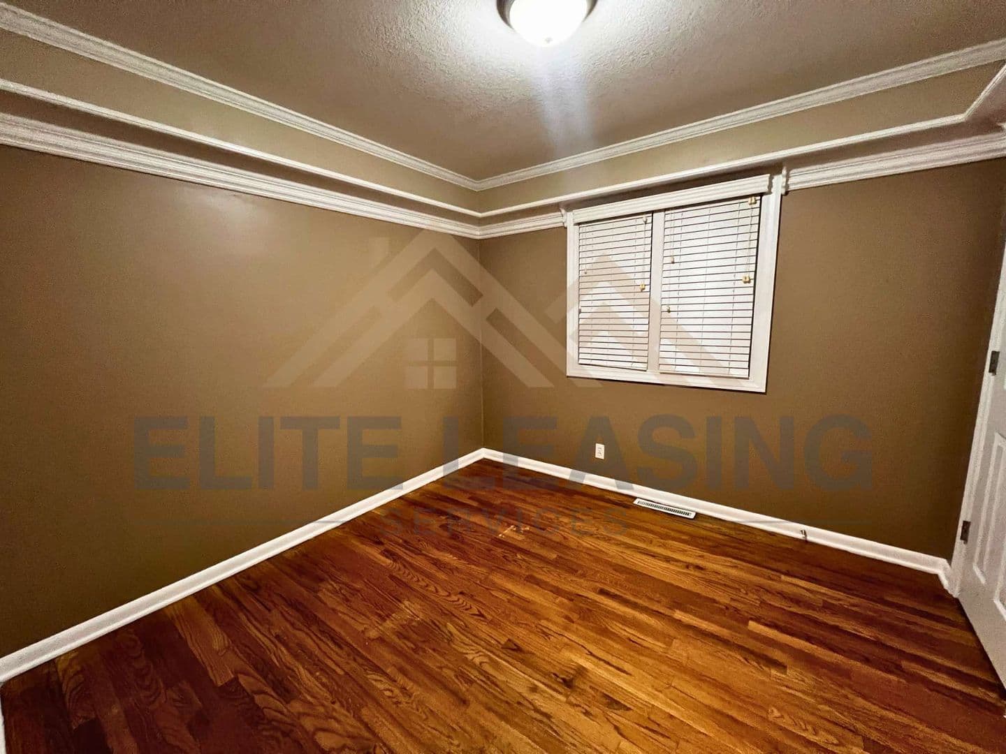 Topeka House: 4425 SW 27th Terr