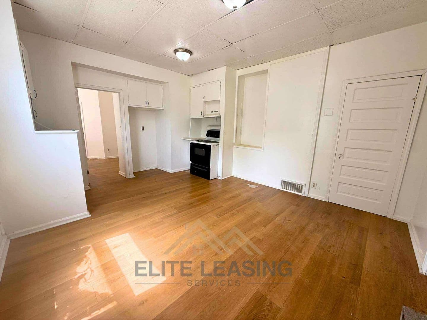 Topeka Apartment: 1441 SW Van Buren St.