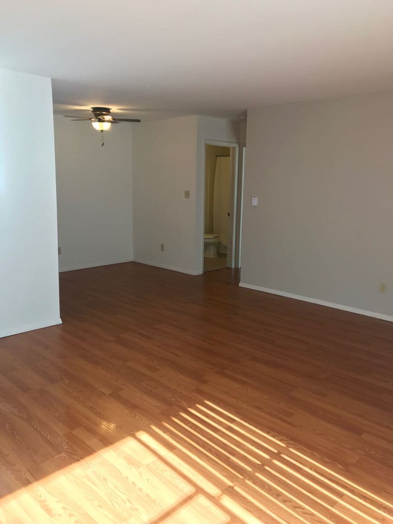 Schererville Apartment: 2151 Meadow Lane