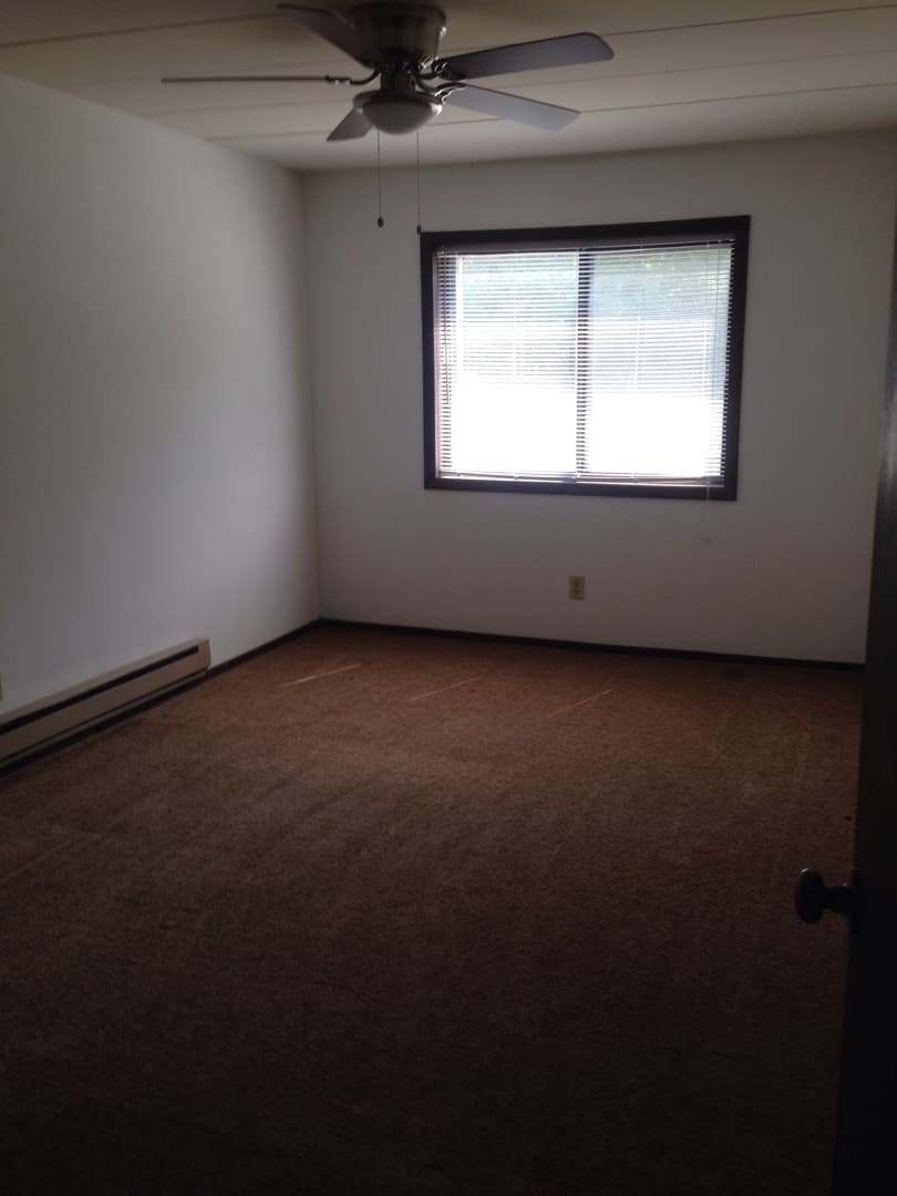 Schererville Apartment: 2115 Meadow Lane