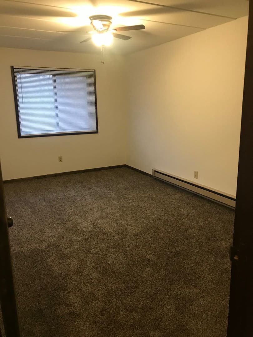 Schererville Apartment: 2125 Meadow Lane