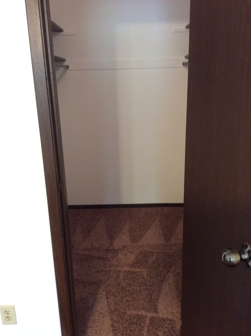 Schererville Apartment: 2060 Meadow Lane