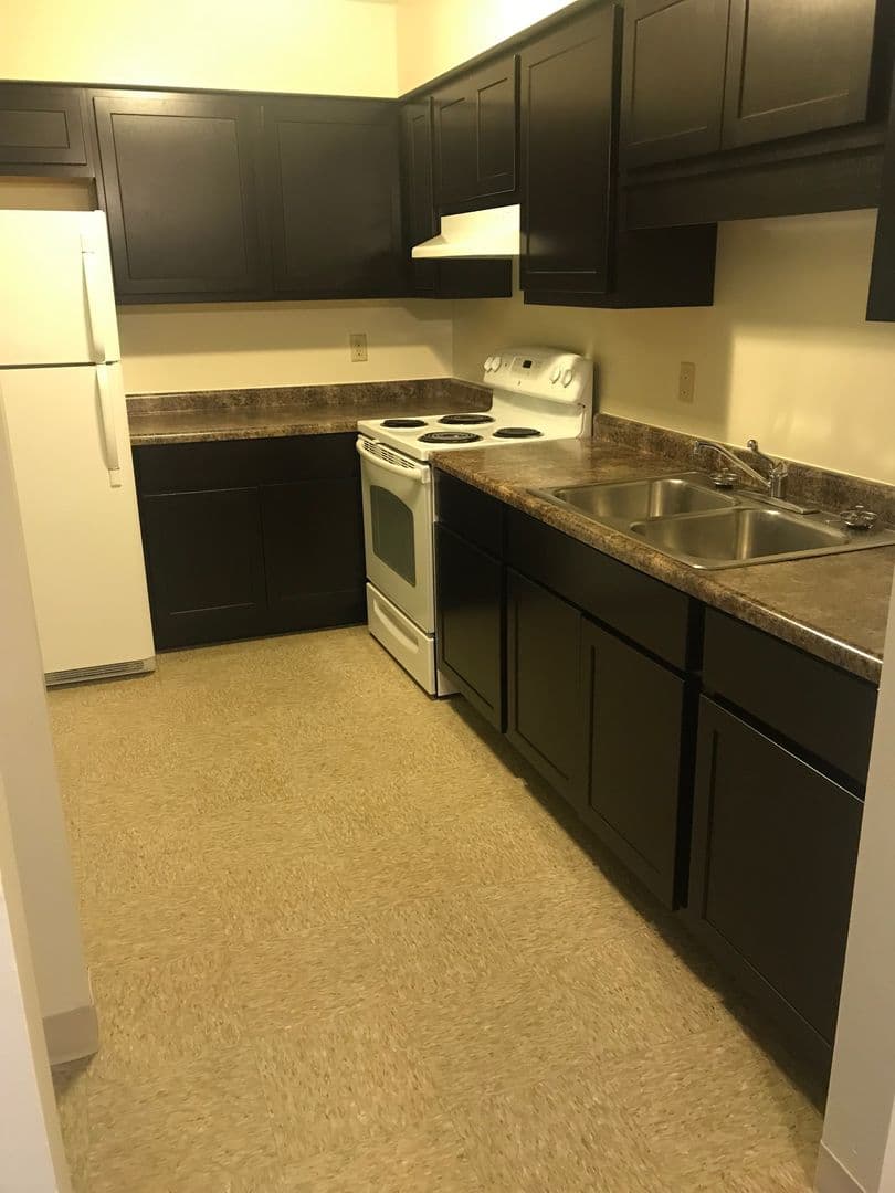 Schererville Apartment: 2125 Meadow Lane