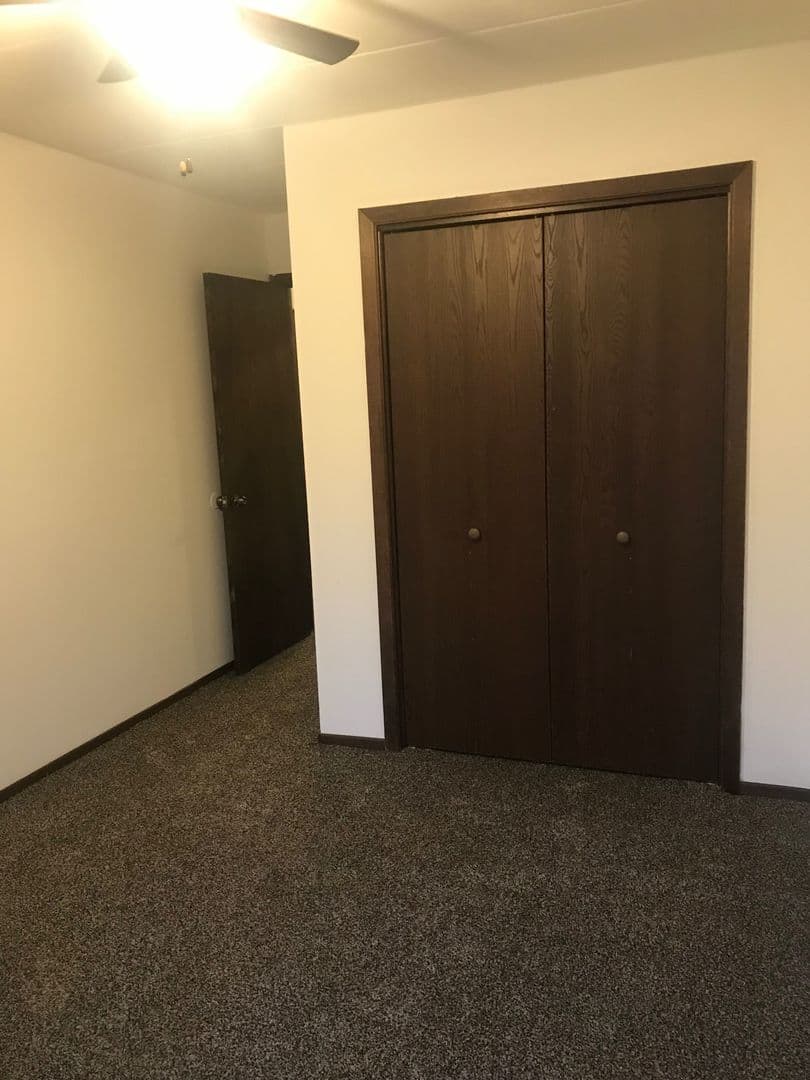 Schererville Apartment: 2125 Meadow Lane