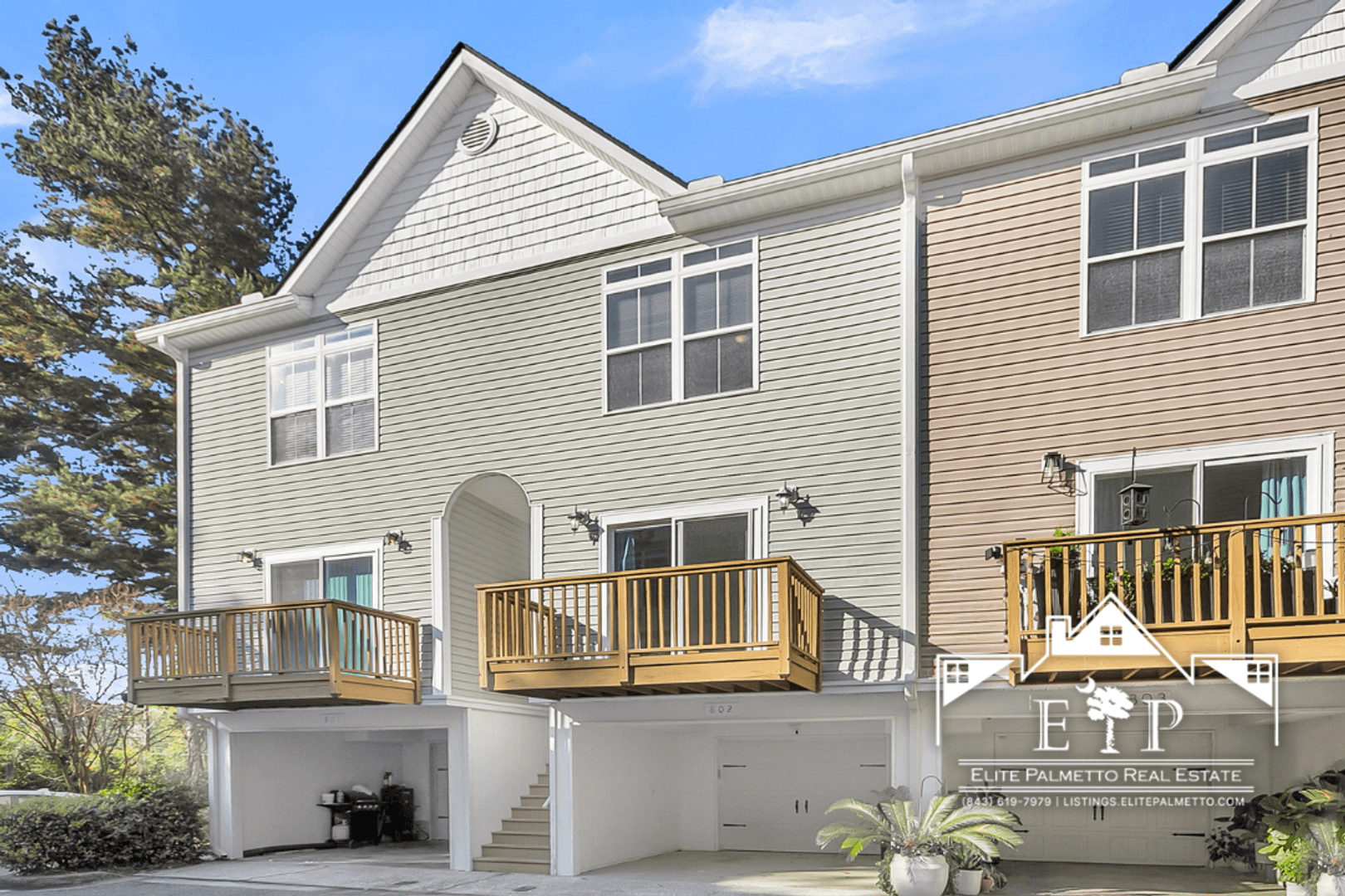 Charleston Townhome: 1815 Dogwood Rd