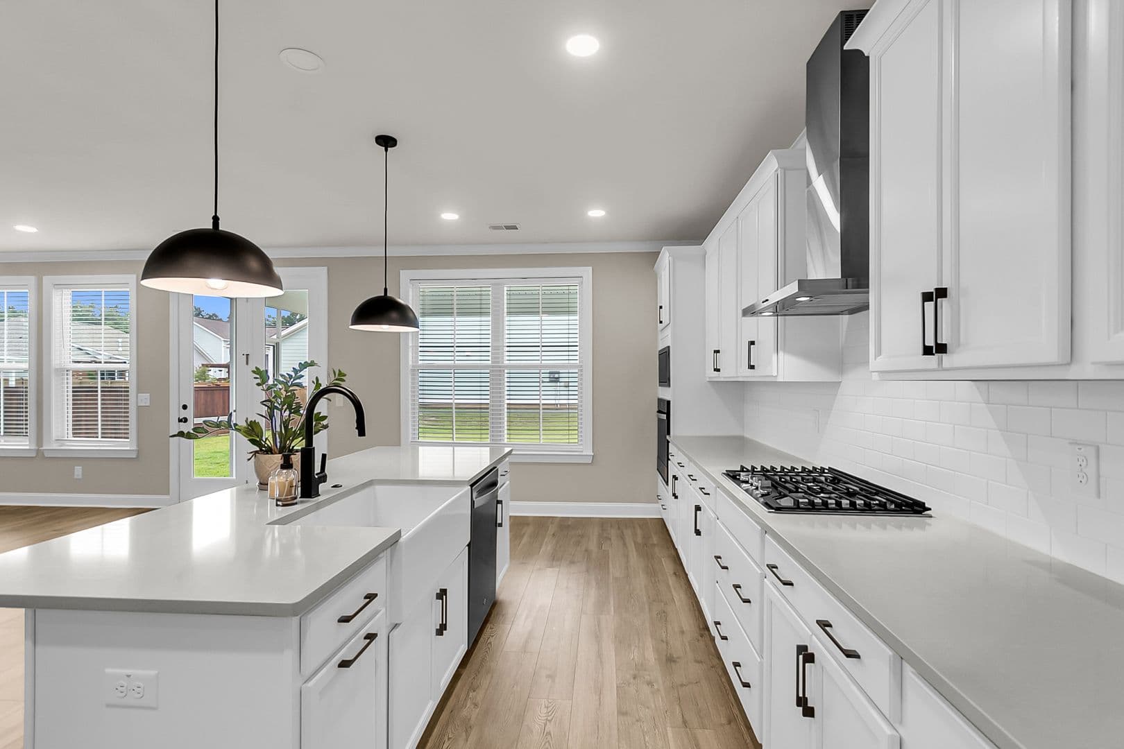 Moncks Corner House: 687 Black Pine Rd