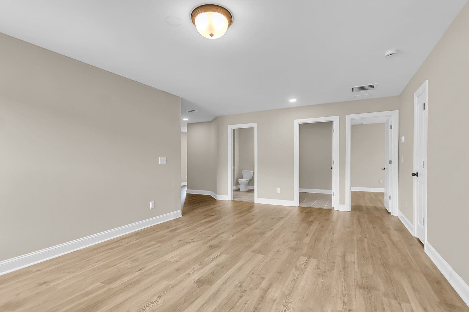 Moncks Corner House: 687 Black Pine Rd