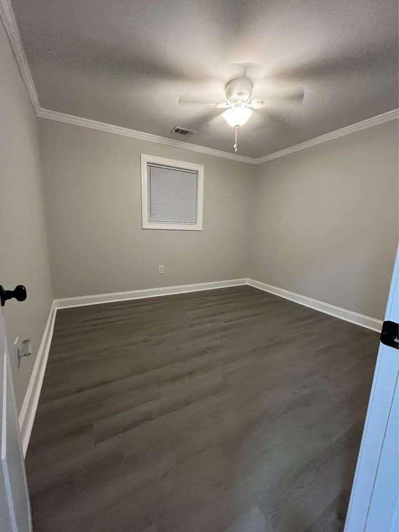 Charleston Apartment: 2143 Shrimp St  Charleston