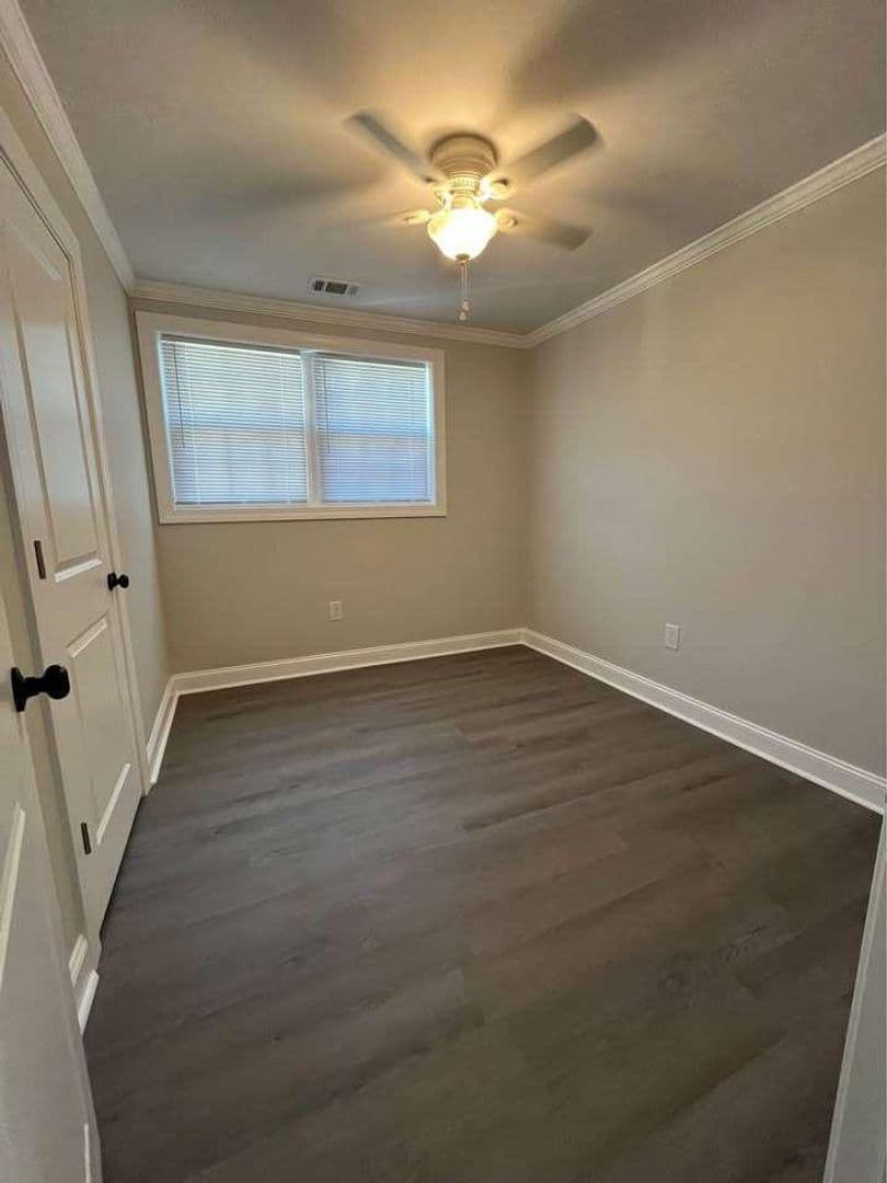 Charleston Apartment: 2143 Shrimp St  Charleston