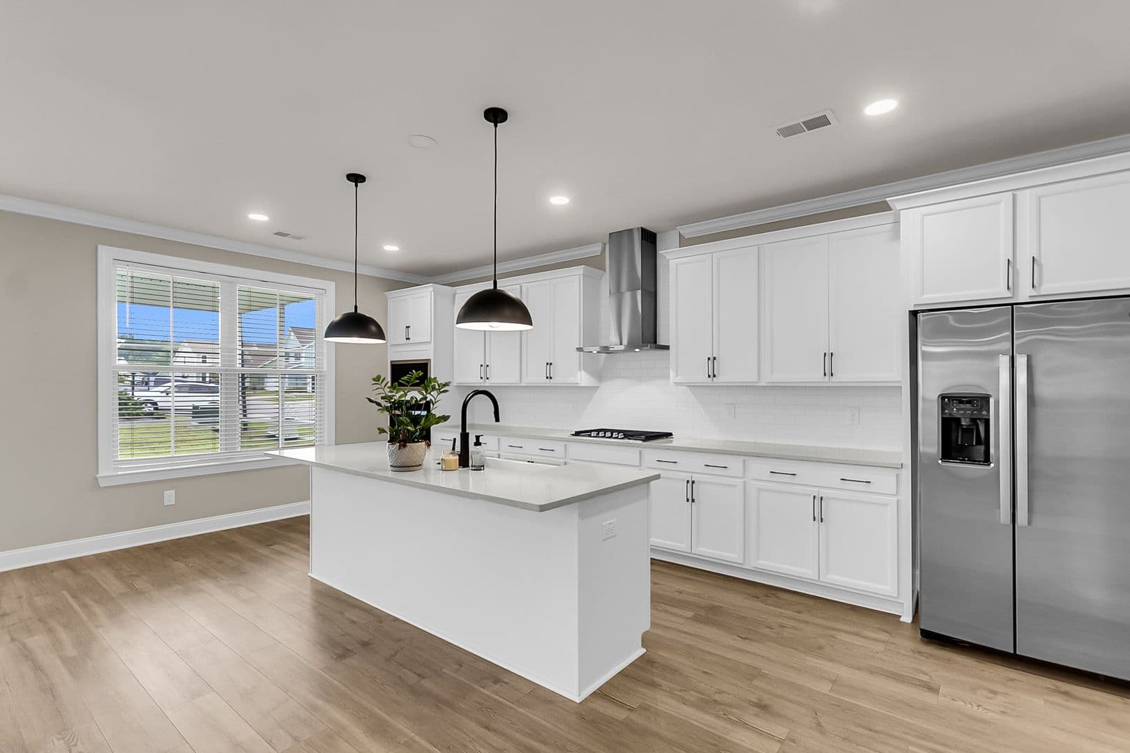 Moncks Corner House: 687 Black Pine Rd
