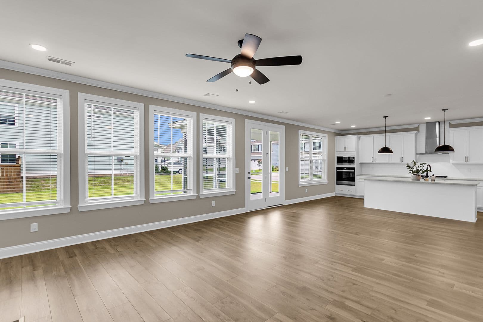 Moncks Corner House: 687 Black Pine Rd