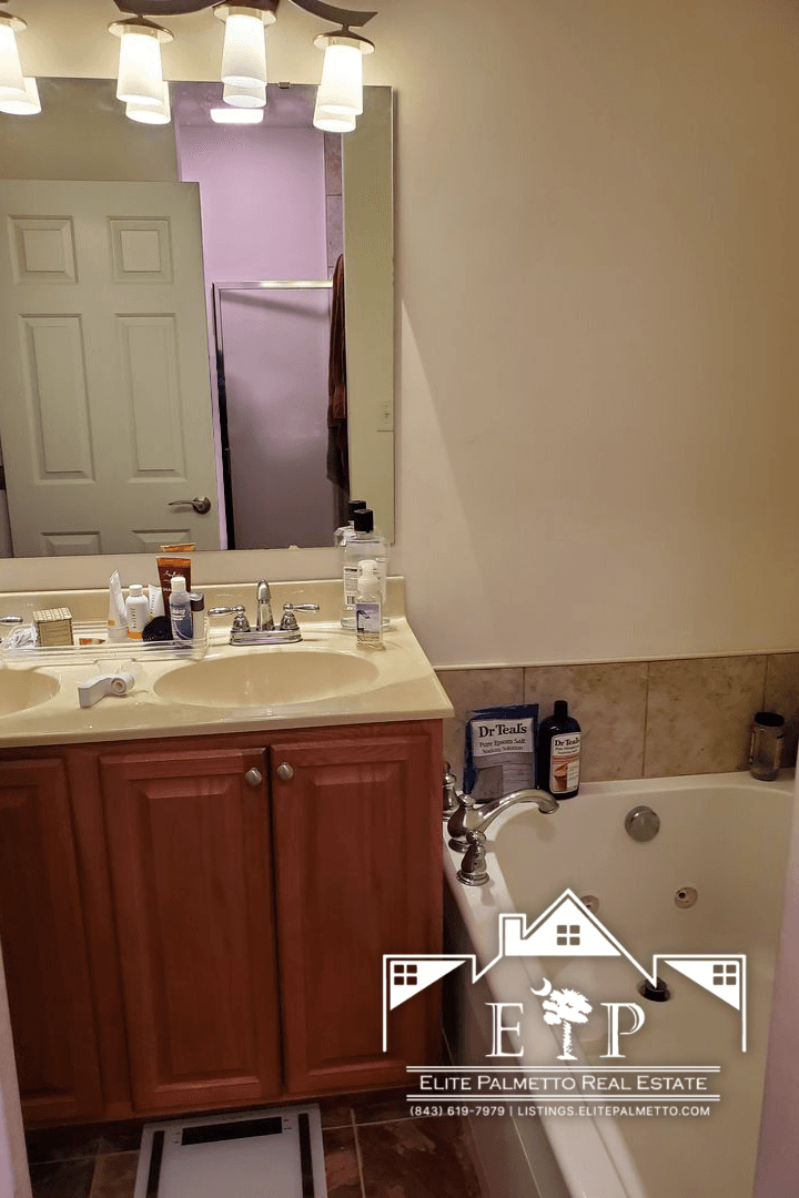 Moncks Corner House: 1520 Old Cherry Hill Rd