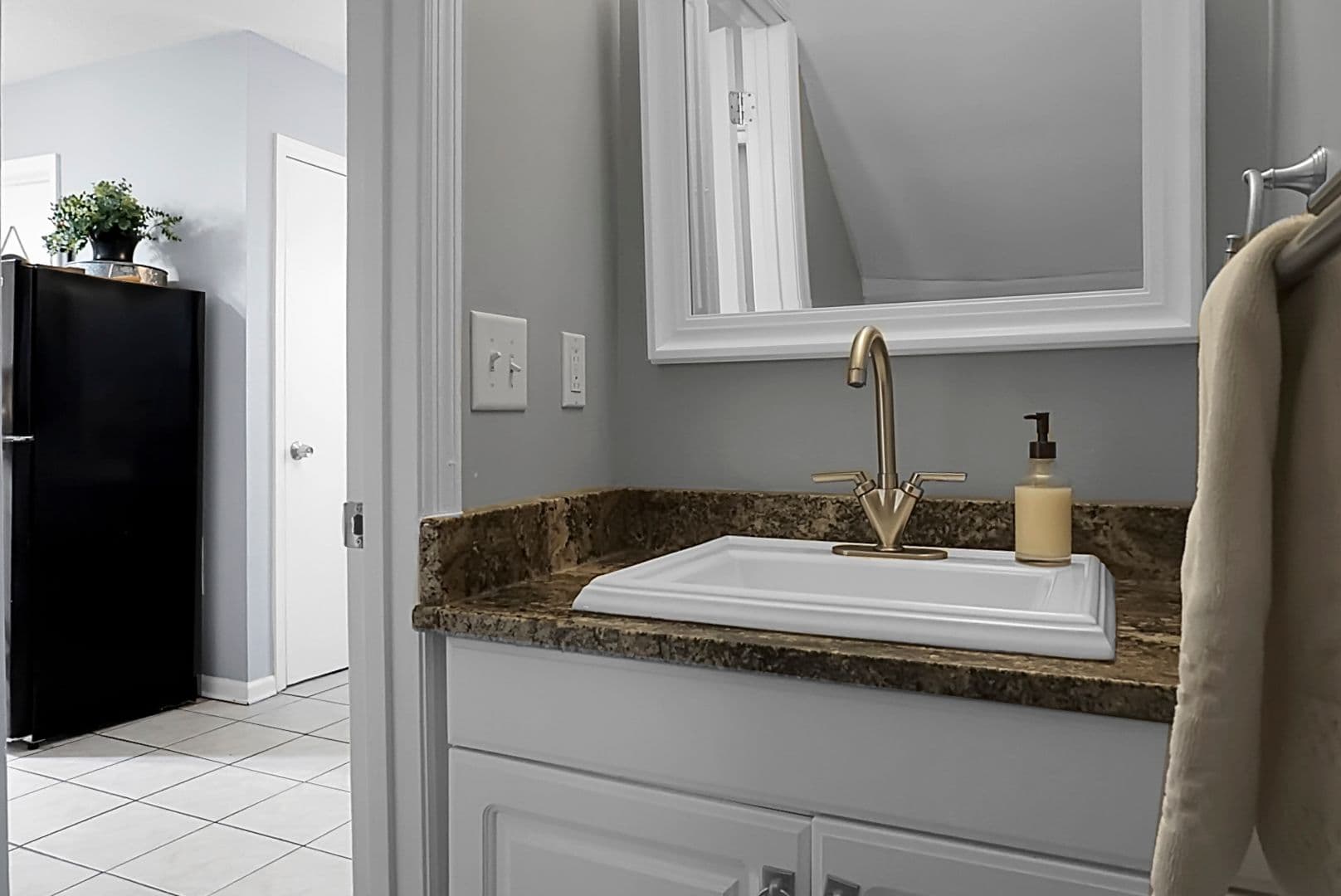 North Charleston House: 2483 Realm Street, North Charleston, SC 29406