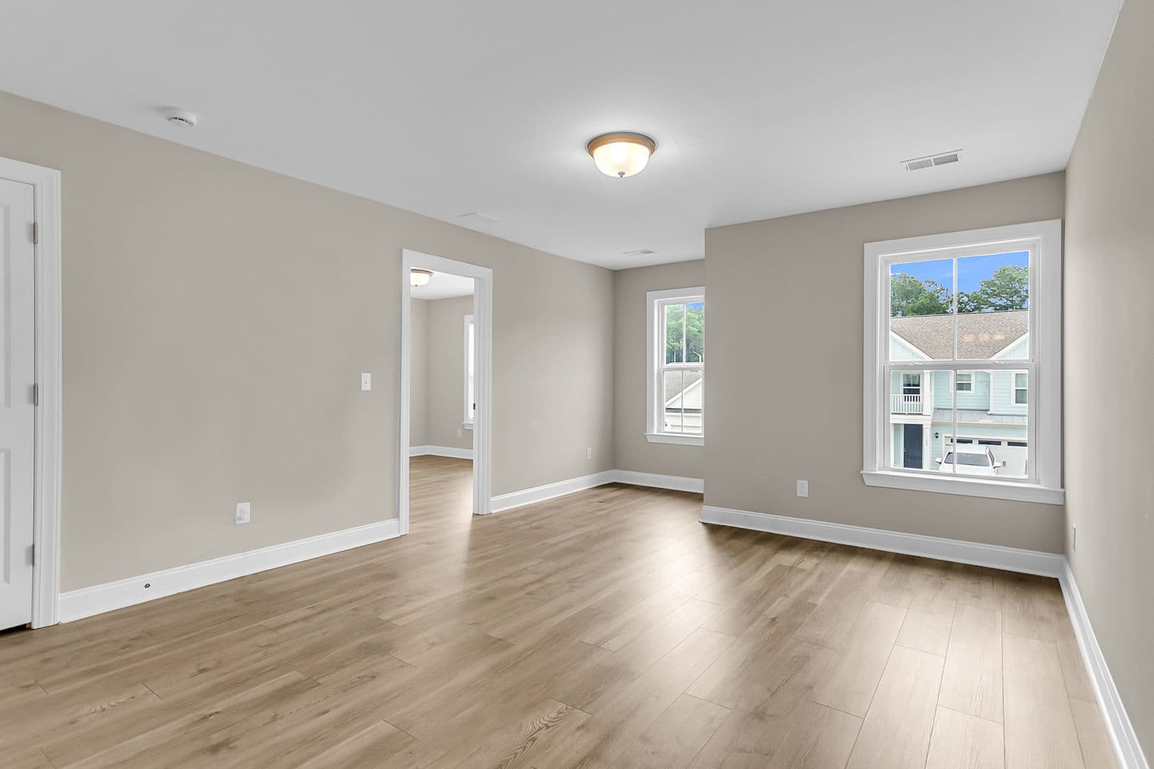 Moncks Corner House: 687 Black Pine Rd