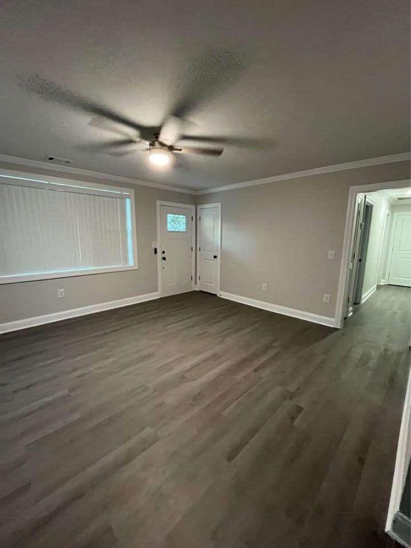 Charleston Apartment: 2143 Shrimp St  Charleston