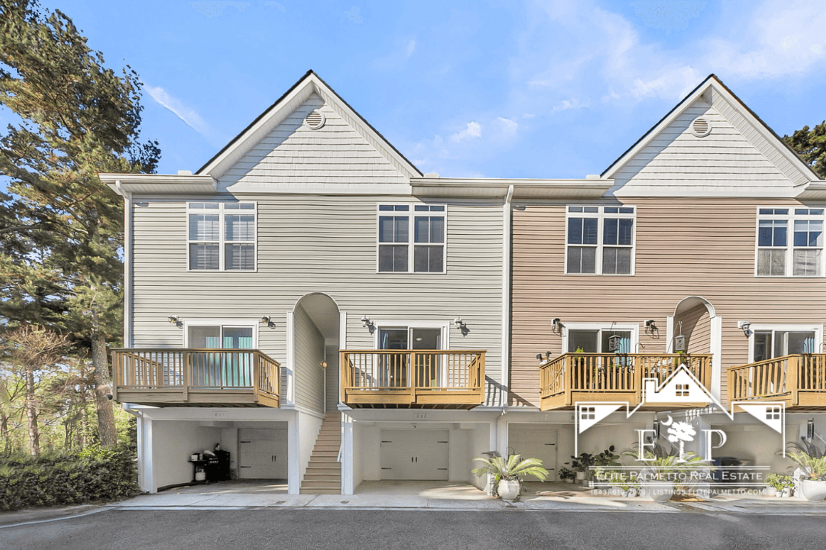 Charleston Townhome: 1815 Dogwood Rd