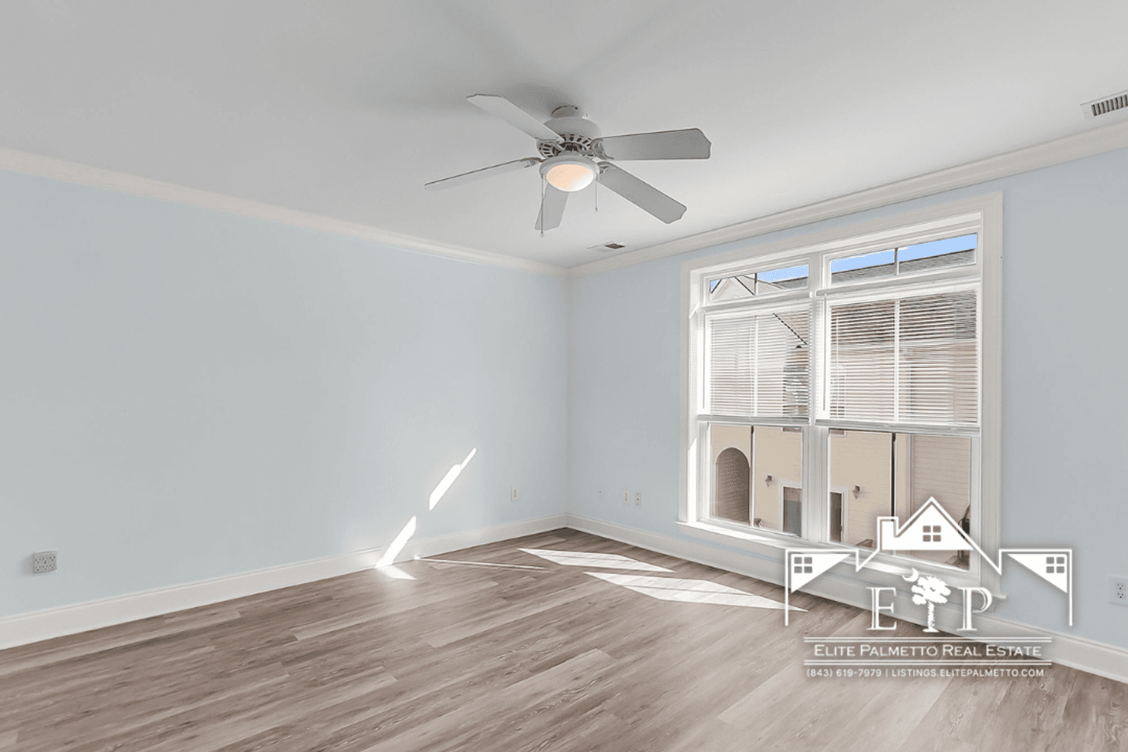 Charleston Townhome: 1815 Dogwood Rd