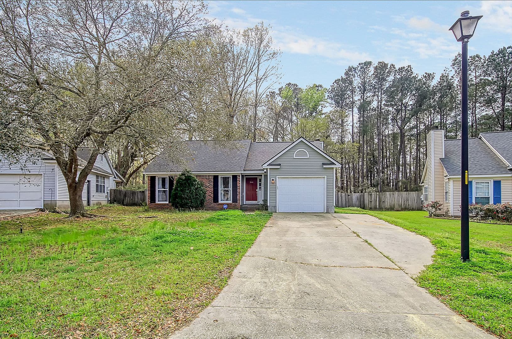 Goose Creek House: 166 Commons Way