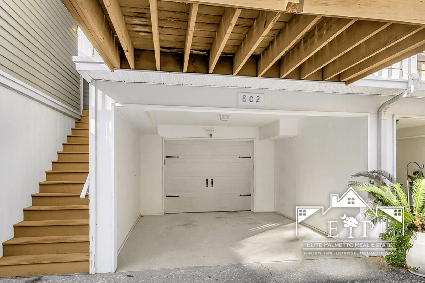 Charleston Townhome: 1815 Dogwood Rd