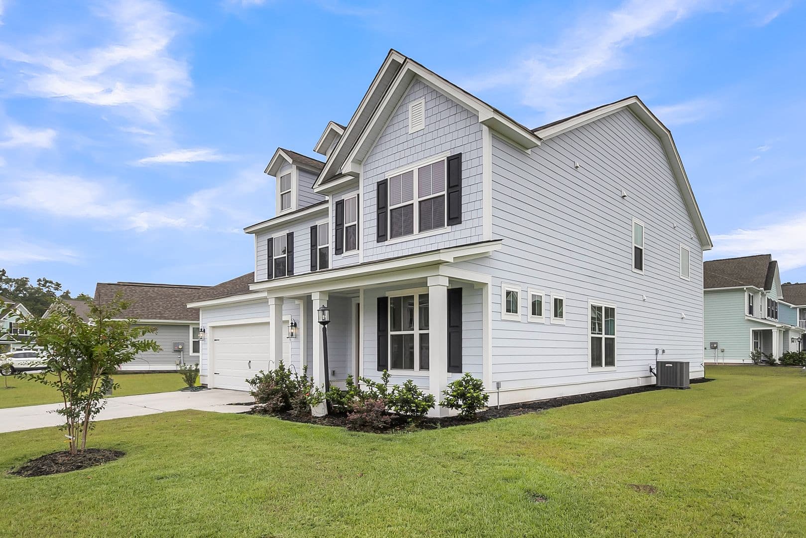 Moncks Corner House: 687 Black Pine Rd